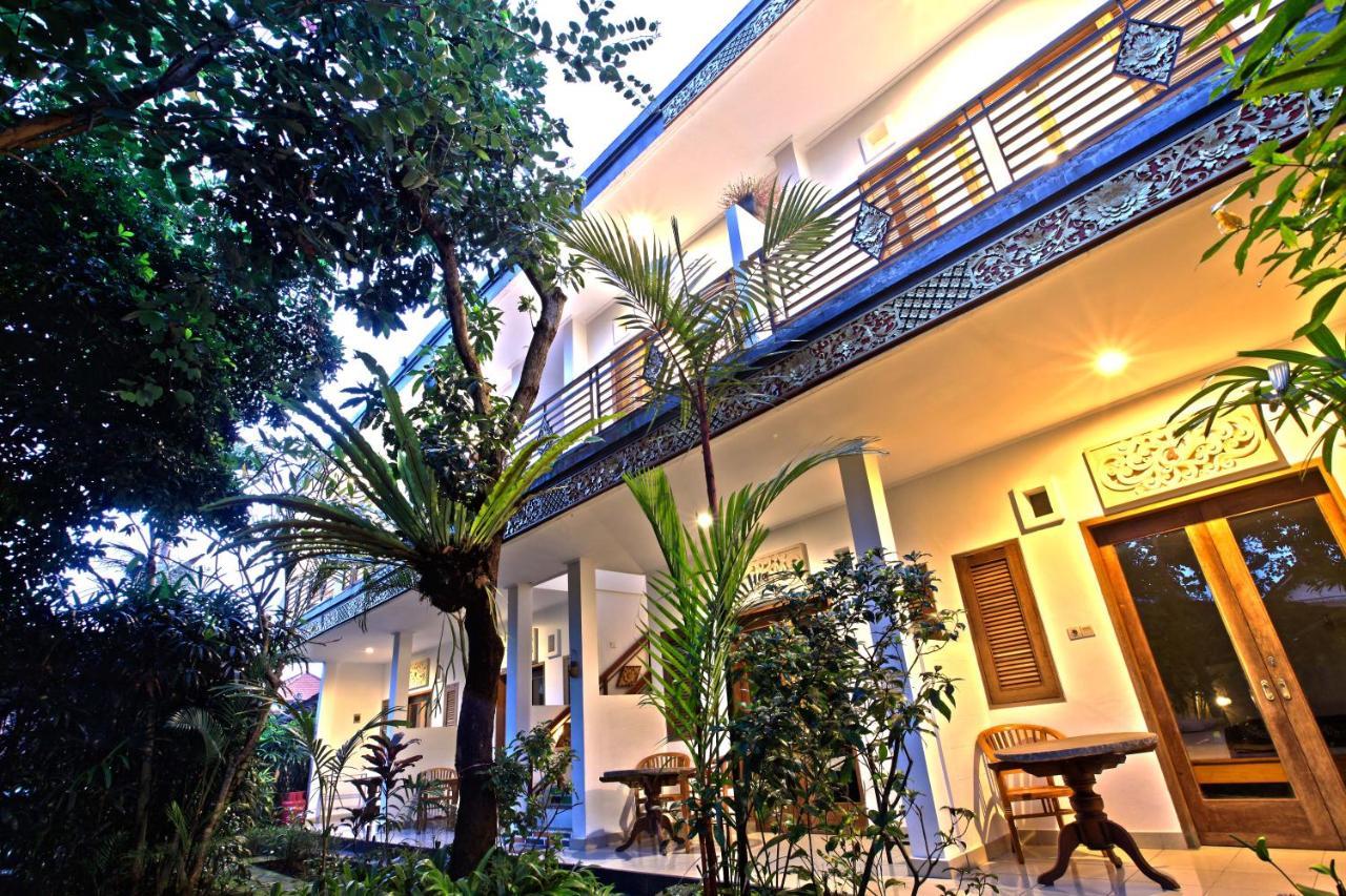 Batik Sekar Bali Guest House อูบุด ภายนอก รูปภาพ