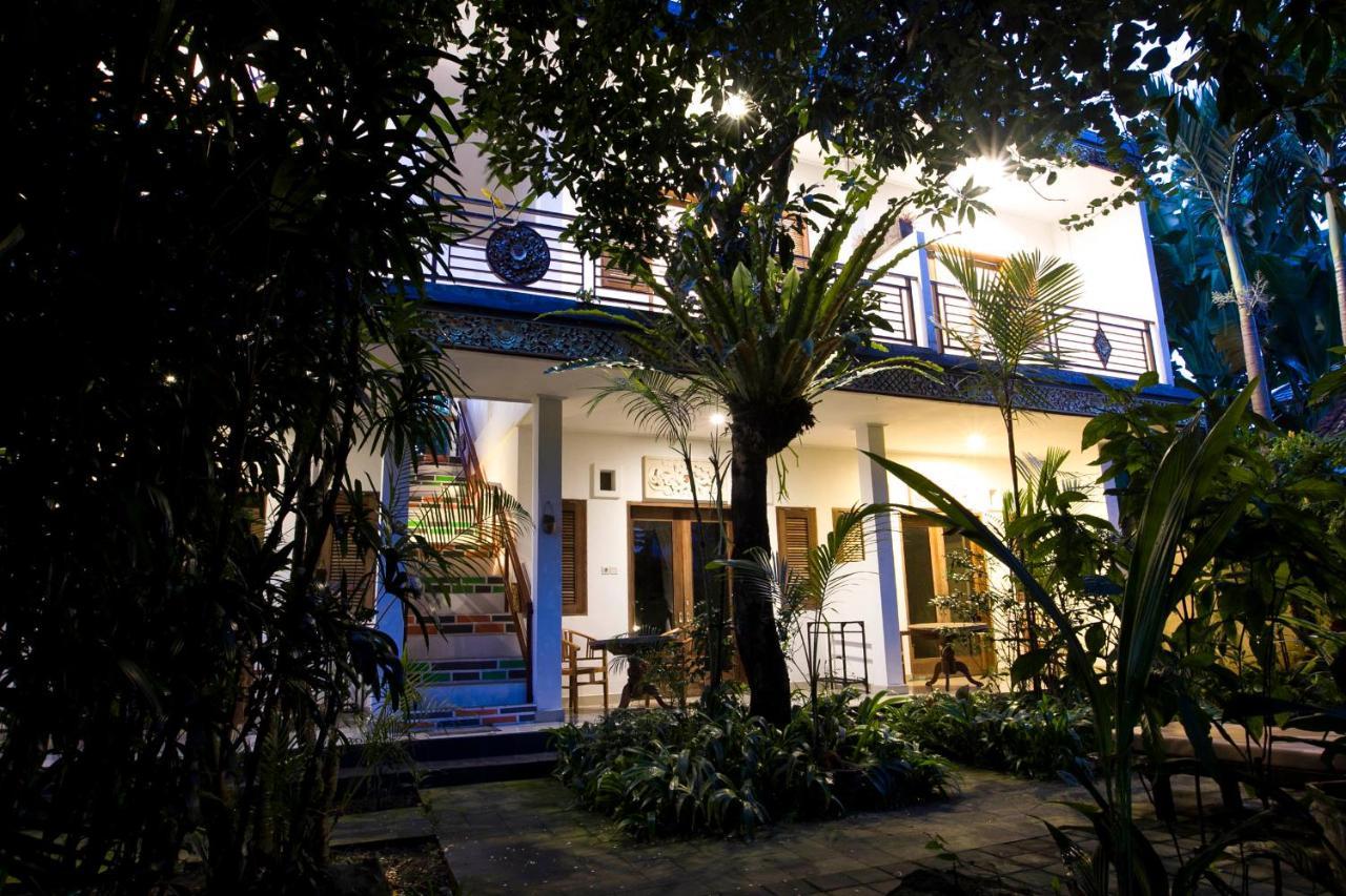 Batik Sekar Bali Guest House อูบุด ภายนอก รูปภาพ