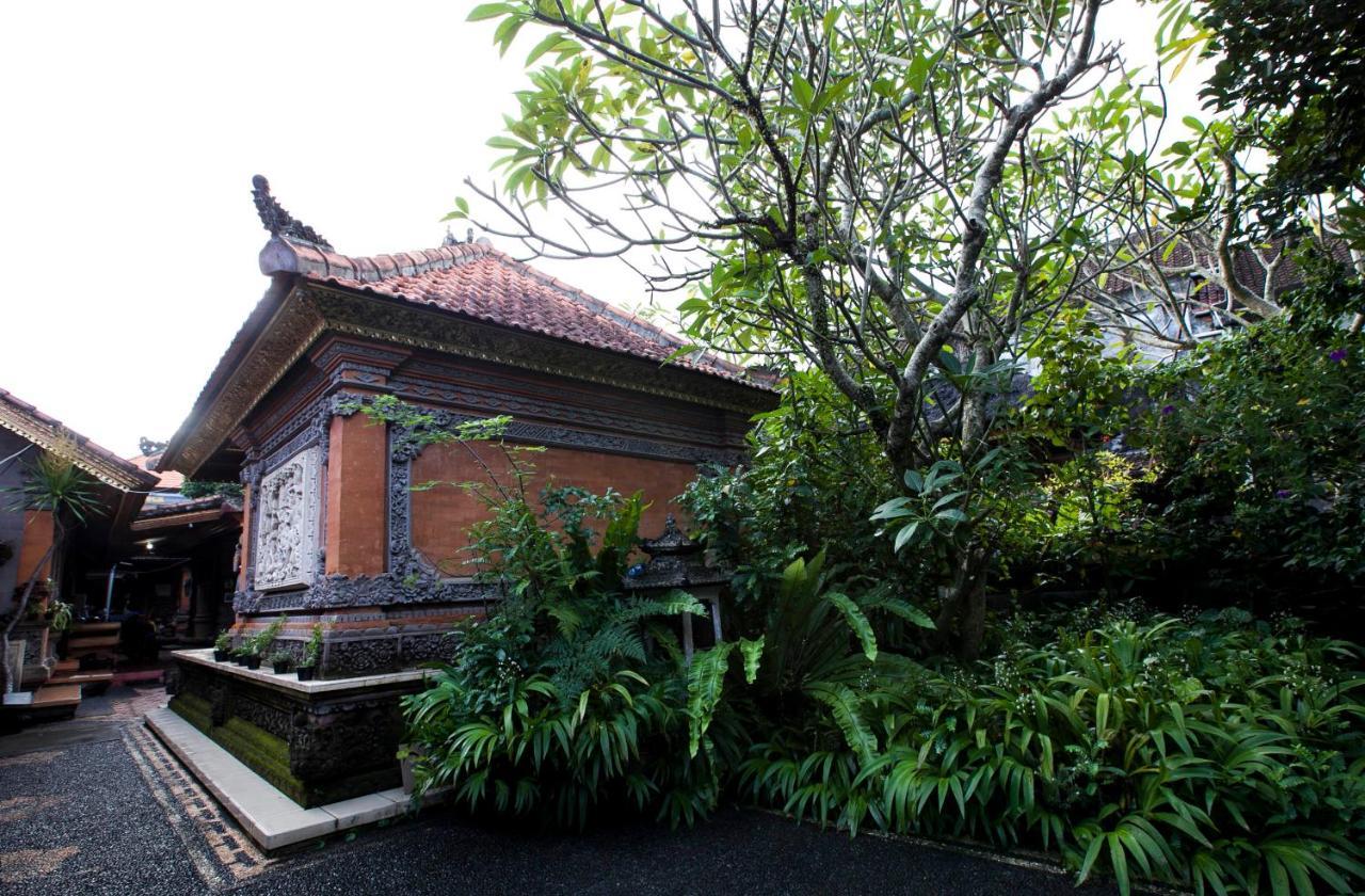 Batik Sekar Bali Guest House อูบุด ภายนอก รูปภาพ