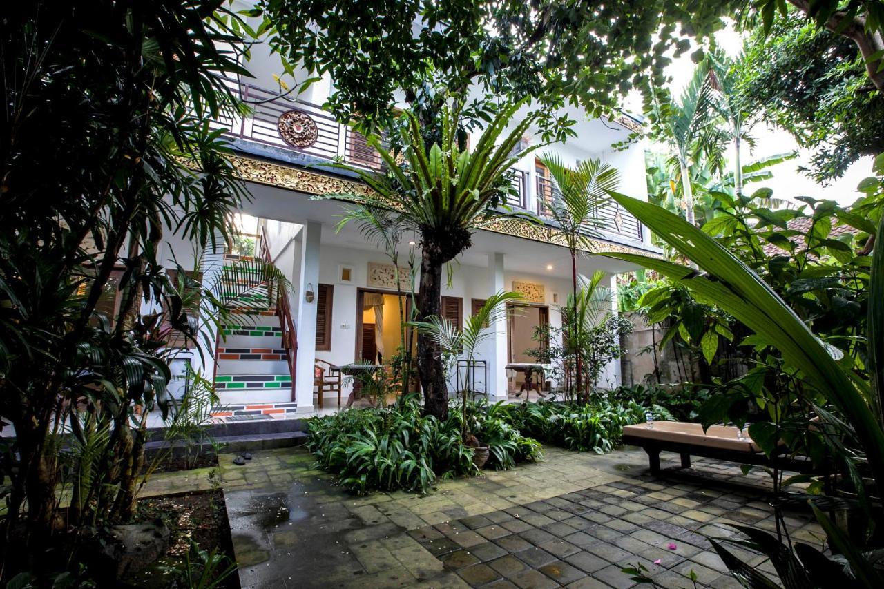 Batik Sekar Bali Guest House อูบุด ภายนอก รูปภาพ