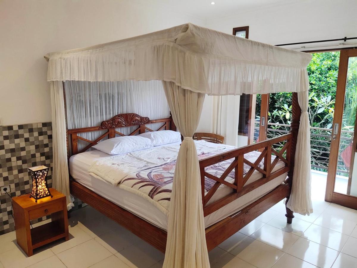 Batik Sekar Bali Guest House อูบุด ภายนอก รูปภาพ