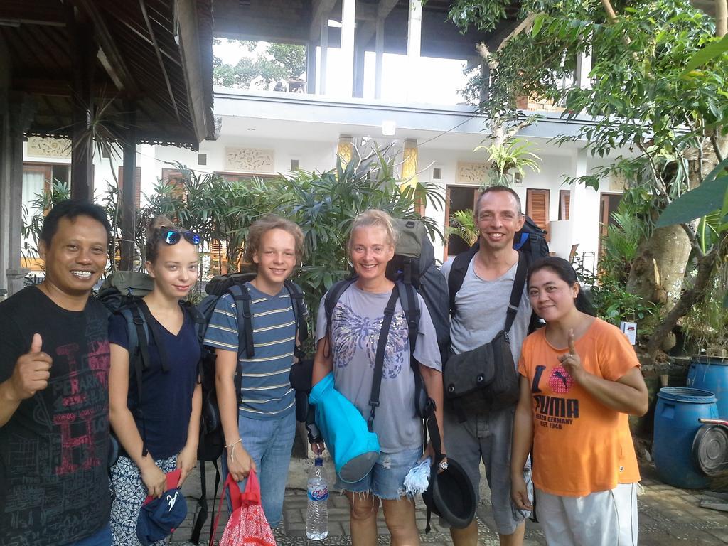 Batik Sekar Bali Guest House อูบุด ภายนอก รูปภาพ